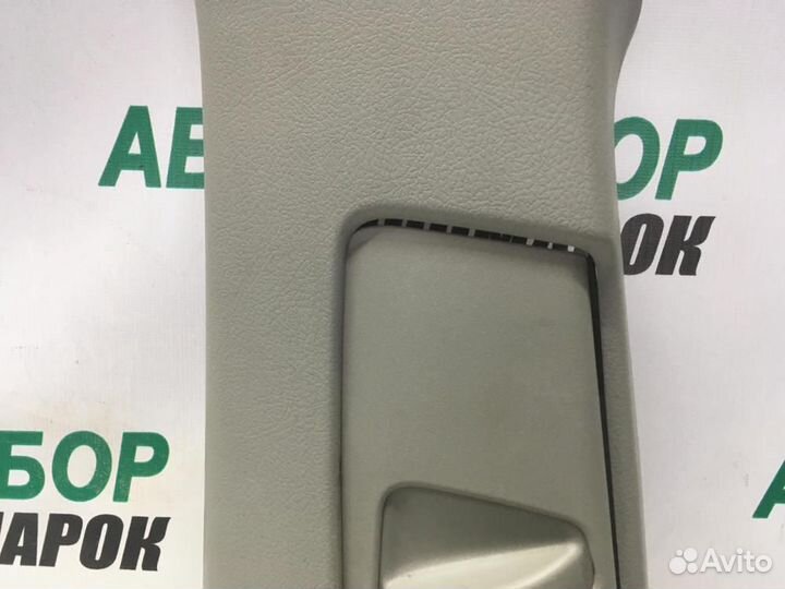 Обшивка стойки для Toyota Corolla 10 2006-2013г