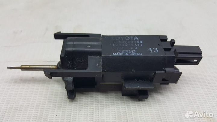 Механизм регулировки ремня безопасности правый