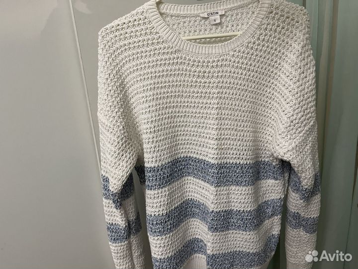 Свитер женский
