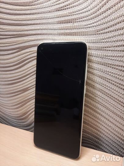 Samsung Galaxy A11, 2/32 ГБ
