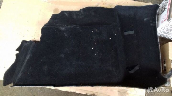 Обшивка багажника правая Ford Focus 2 2005-2008