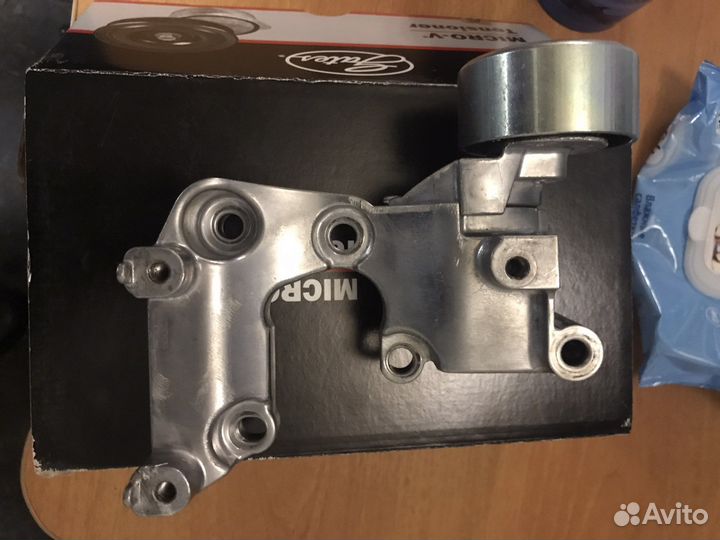 Ролик натяжной Тойота Прадо