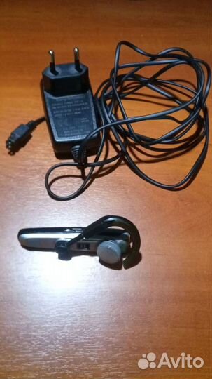 Блютуз гарнитура