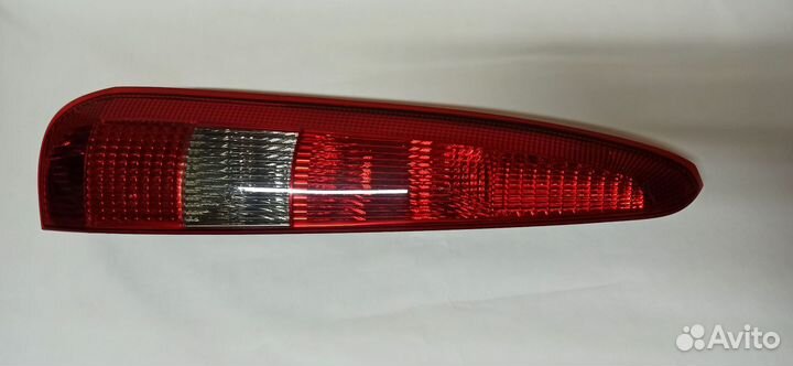 Фонарь задний правый Fusion 1324515