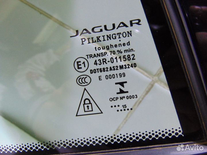Стекло двери (форточка) заднее правое Jaguar Xe