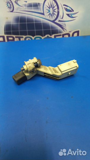 Датчик положения коленвала Фольксваген Пассат