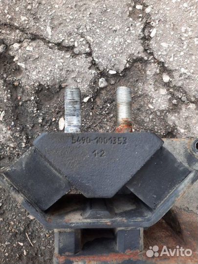 Кронштейн двигателя передний левый Камаз 5490 2018