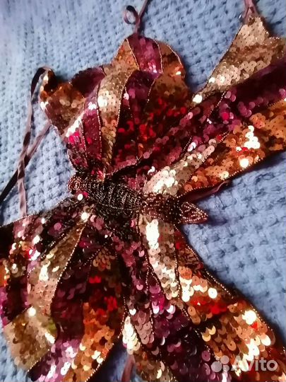 Нарядный топик с пайетками
