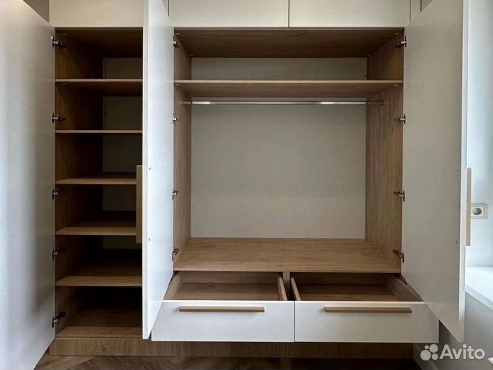 Шкаф с подсветкой