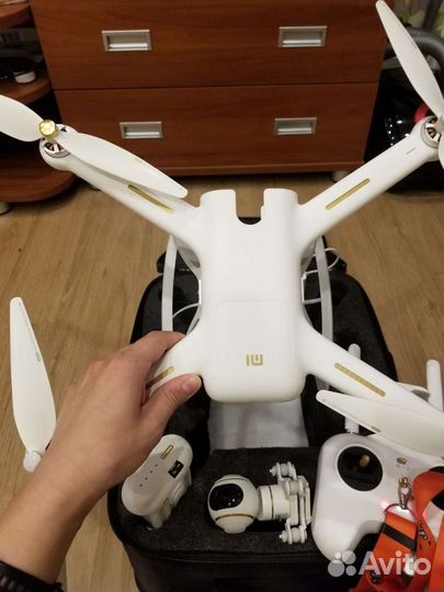 Квадрокоптер mi drone 4k