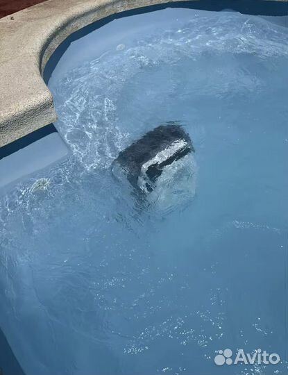 Робот пылесос для бассейнов