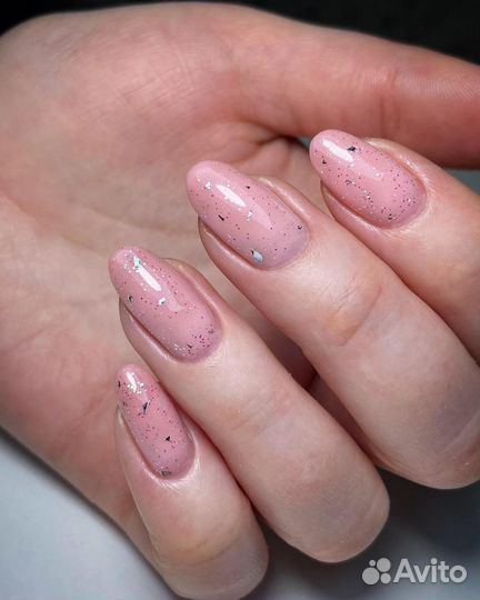 Наращивание ногтей