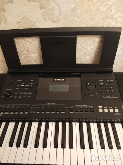 Синтезатор Yamaha PSR e453