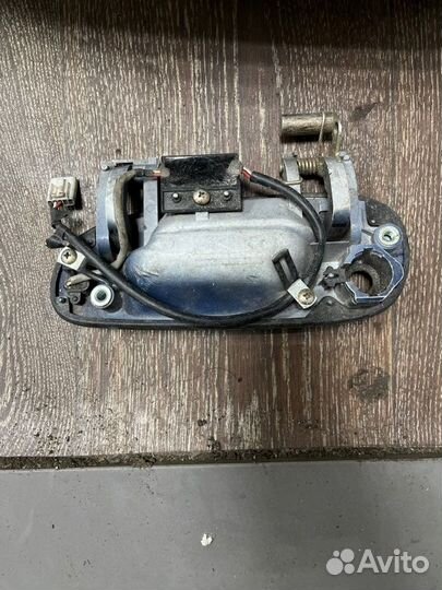 Ручка двери внешняя передняя правая Mitsubishi