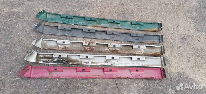 Накладка правая сдвижной двери Mercedes Vito W638