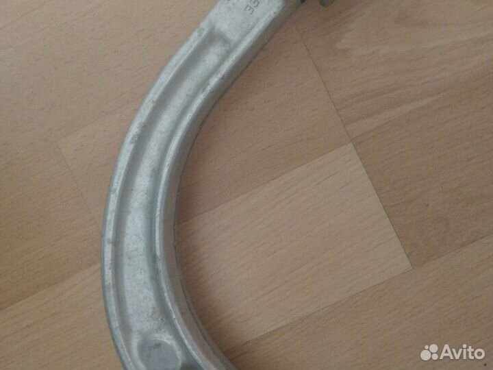 Рычаг передней подвески верхний левый Mercedes