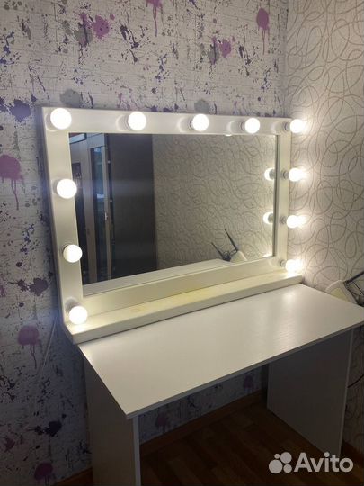 Гримерное зеркало