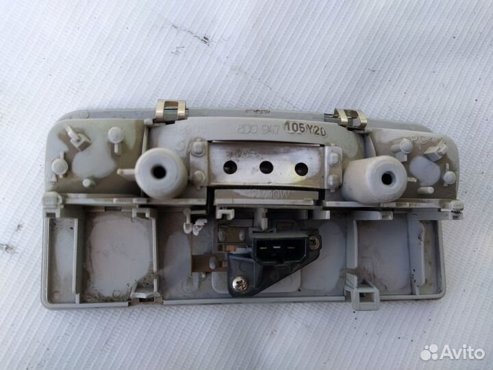 Центральный плафон Audi A4 B5