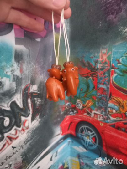 Брелок их киндера 2019год