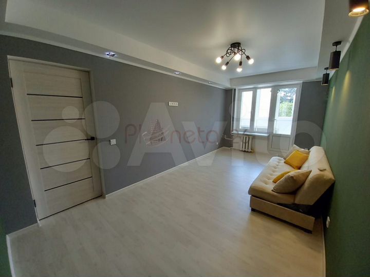 2-к. квартира, 48 м², 2/5 эт.