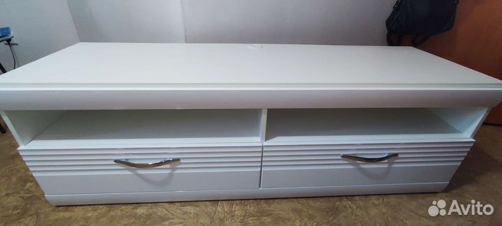 Тумба под телевизор 