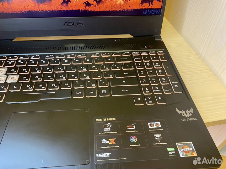 Игровой ноутбук Asus TUF Gaming. Комплект
