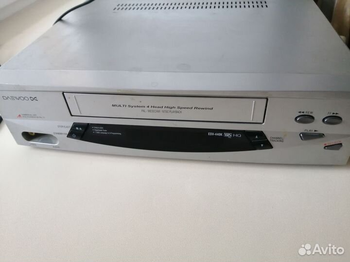 Видеомагнитофон