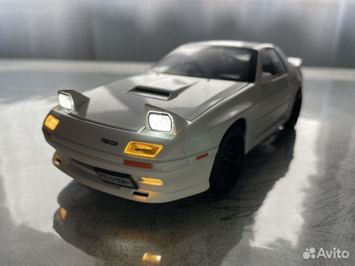 Коллекционная модель Mazda RX-7 FC RED suns металл