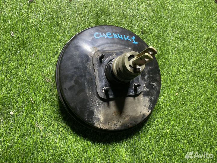 Вакумный усилитель тормозов Renault Scenic 1