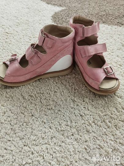 Сандали для девочки 29размер