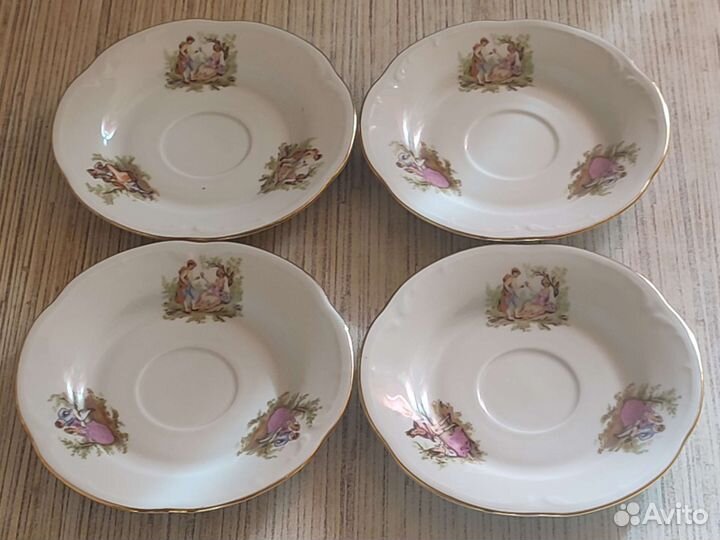 Тарелочки. Блюдечки. Маленькие. Цена за 4 штуки