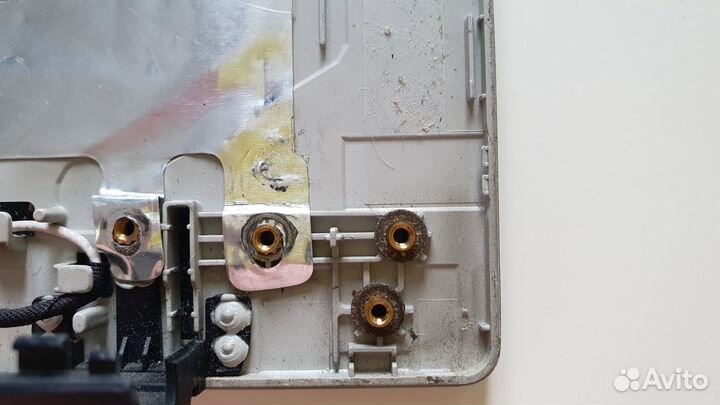 Б/у Крышка матрицы ноутбука Samsung NP305V5A