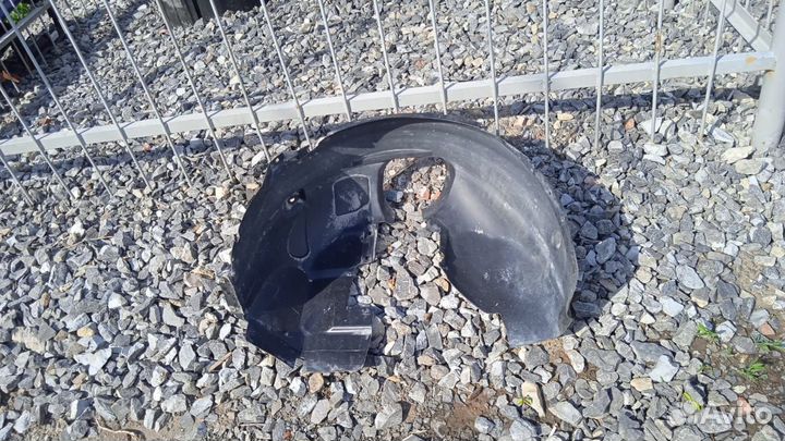 Подкрылок передний левый ford focus 2,оригинал