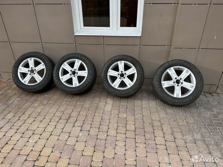 Pirelli Winter Carving Edge 235/60 R17