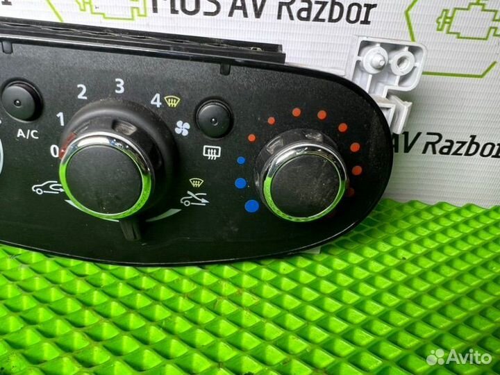 Блок управления печкой Renault Duster