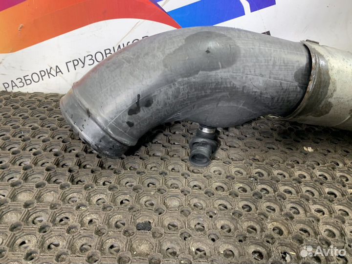 Патрубок воздушного фильтра Volvo FH