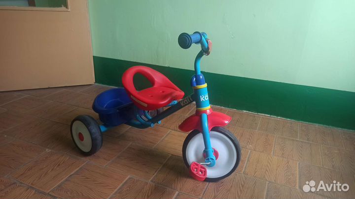 Детский трехколесный велосипед