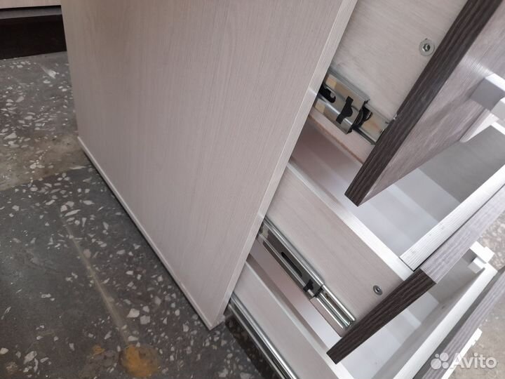 Письменный стол. Новый