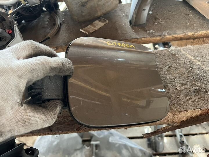 Лючок бензобака Citroen C-elysee