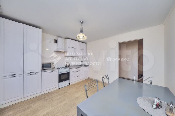2-к. квартира, 71 м², 6/11 эт.