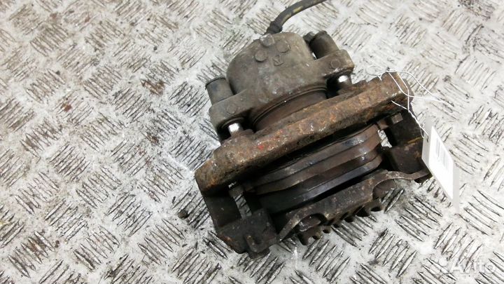 Суппорт передний левый BMW 3 E90/E91/E92/E93 2005