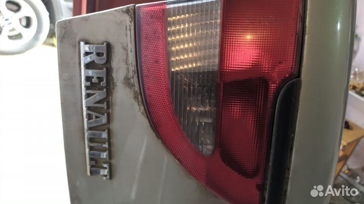 Крышка багажника Renault Megane 1