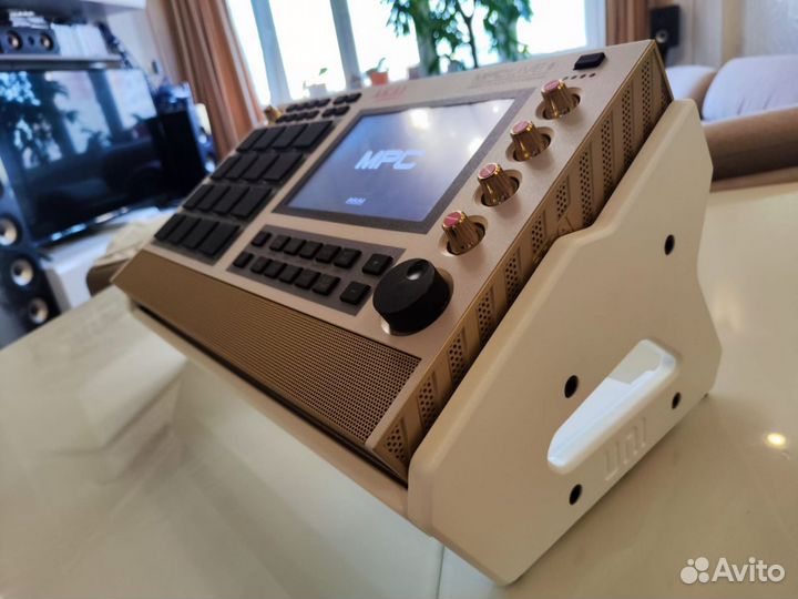 Стойка / стэнд / рэк / подставка для Akai MPC Live