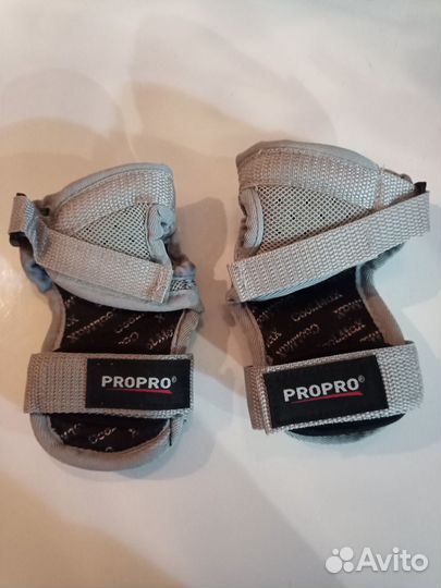 Защита запястья для роликов pro pro