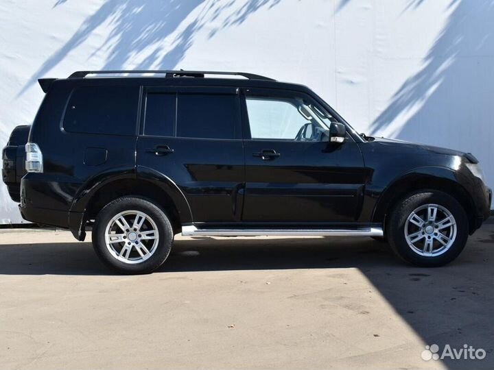 Mitsubishi Pajero, 2013