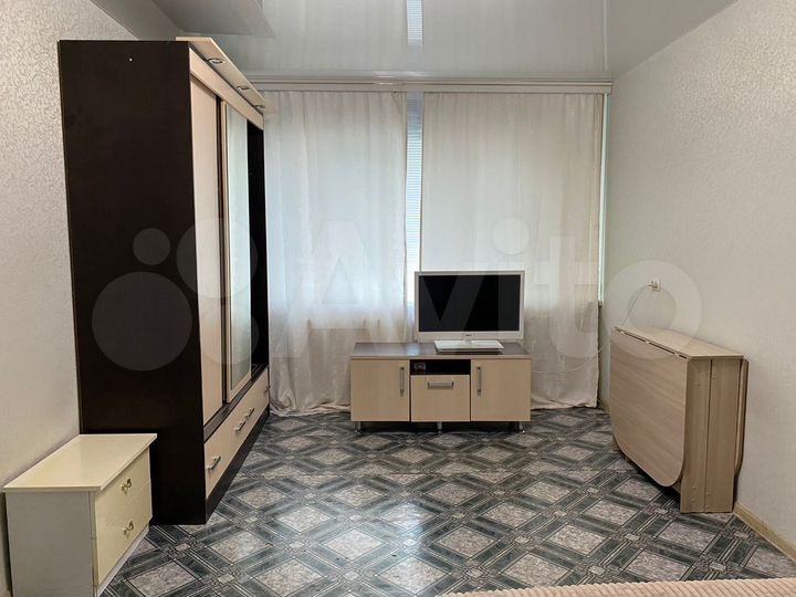 3-к. квартира, 65 м², 1/9 эт.