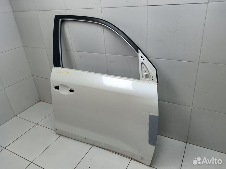 Дверь передняя правая Land Cruiser 200 2015-2021