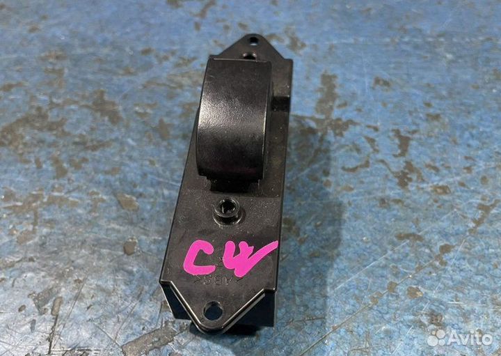 Кнопка стеклоподъемника Mitsubishi Outlander Xl CW