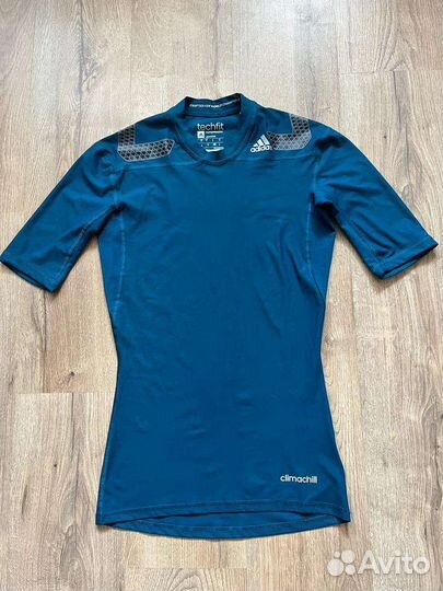 Спортивная одежда