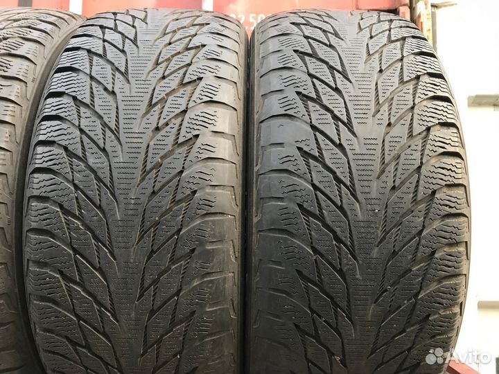 Nokian Tyres Hakkapeliitta R2 235/55 R17 96J